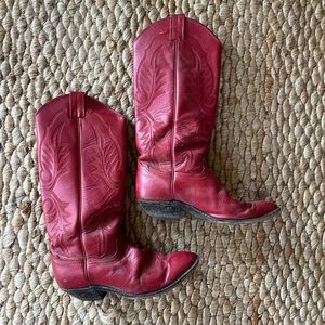 Vintage red cowboy boots size 6